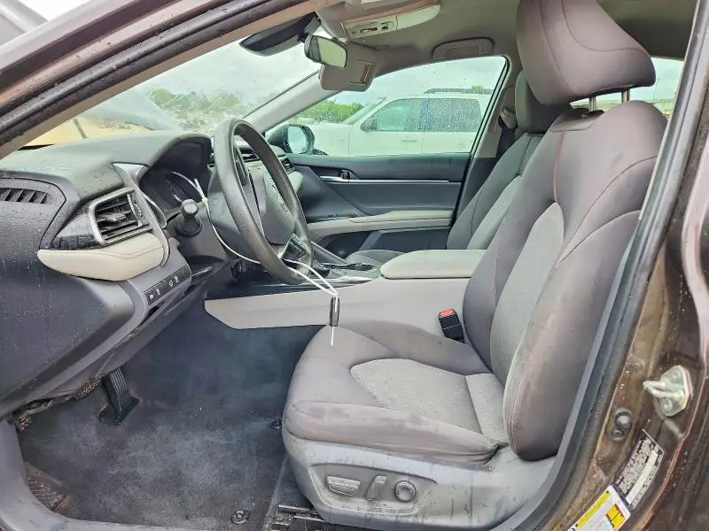 2019 TOYOTA CAMRY LE  