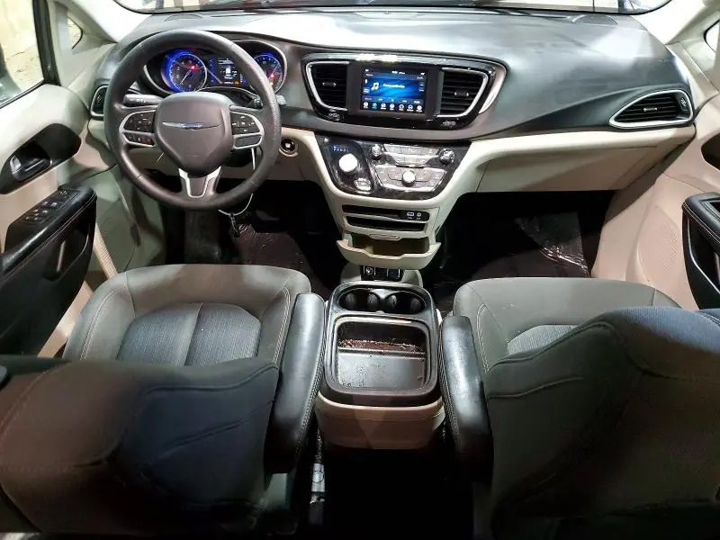 2020 CHRYSLER PACIFICA TOURING  