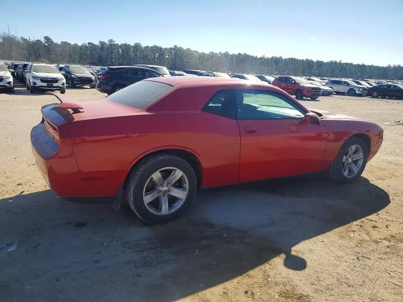 2012 DODGE CHALLENGER SXT  