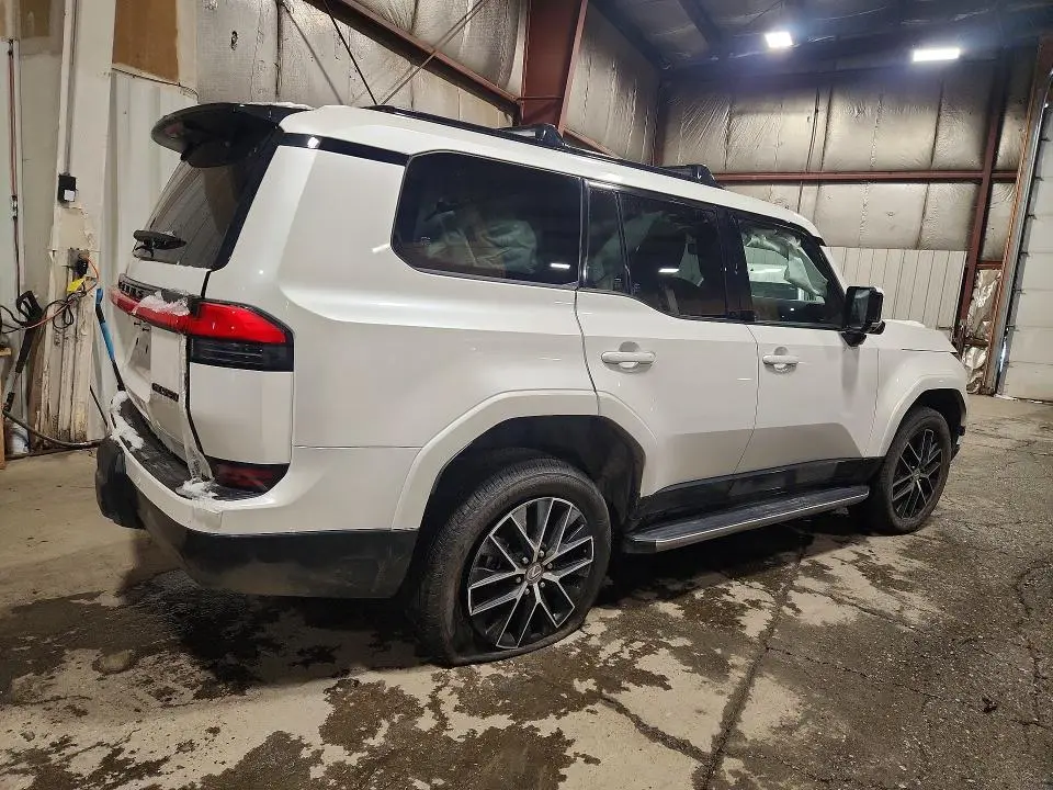 2024 LEXUS GX   
