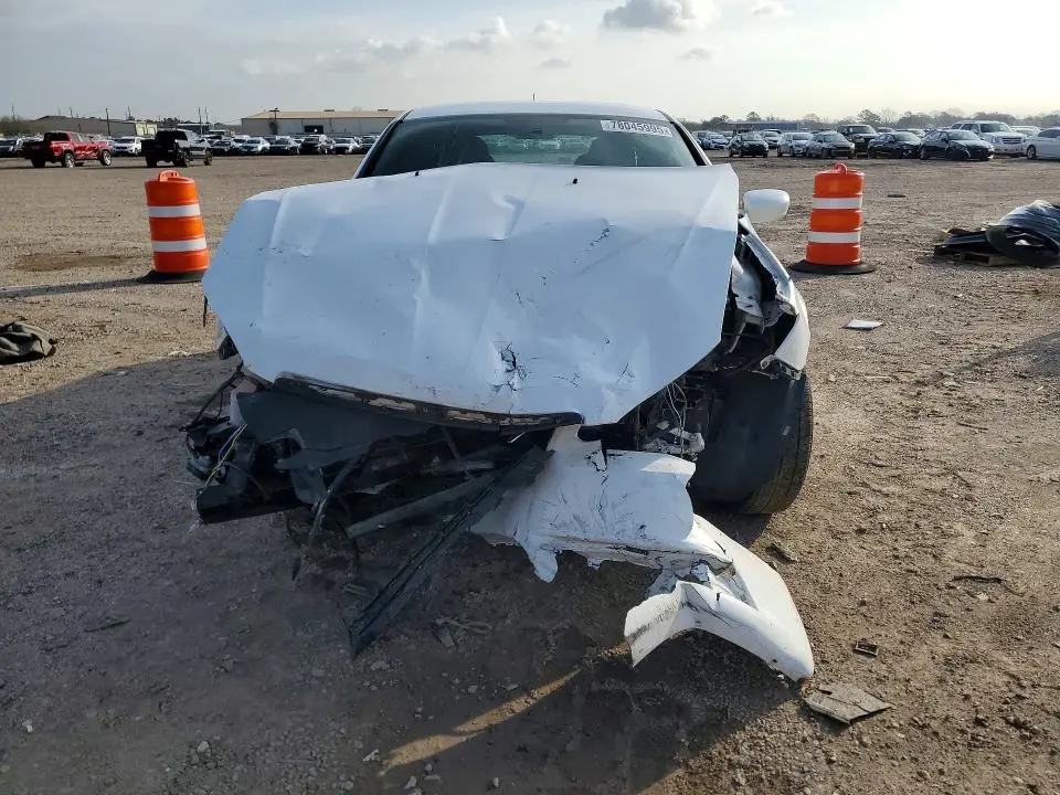 2012 CHRYSLER 200 LX  