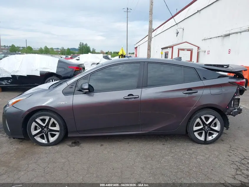 2018 TOYOTA PRIUS FOUR TOURING