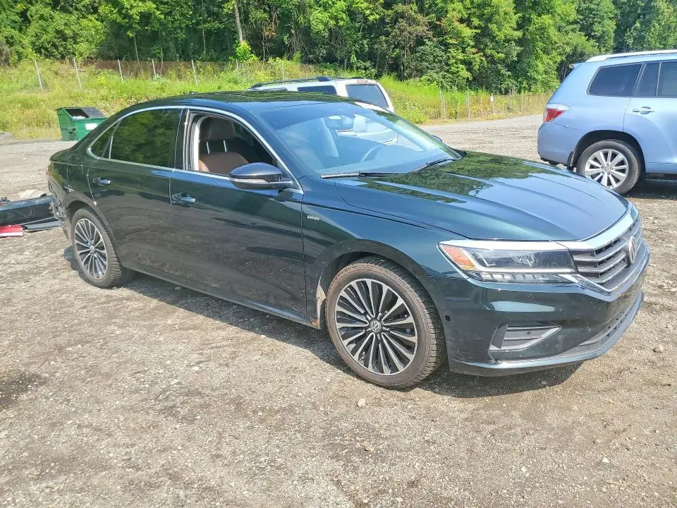 2022 VOLKSWAGEN PASSAT LIMITED EDITION  