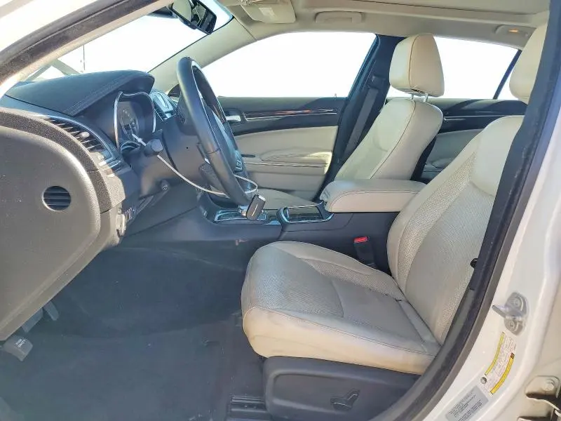 2017 CHRYSLER 300C   