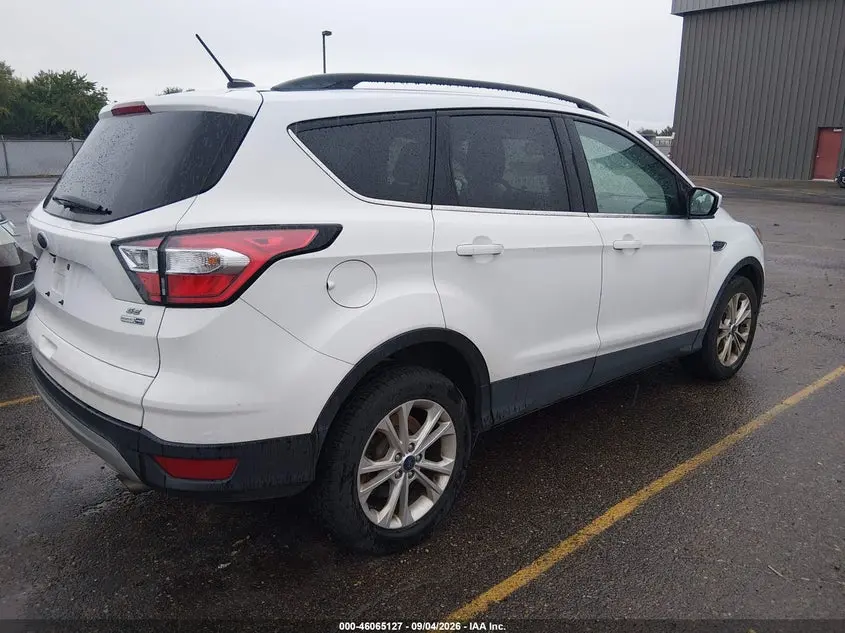 2018 FORD ESCAPE SE