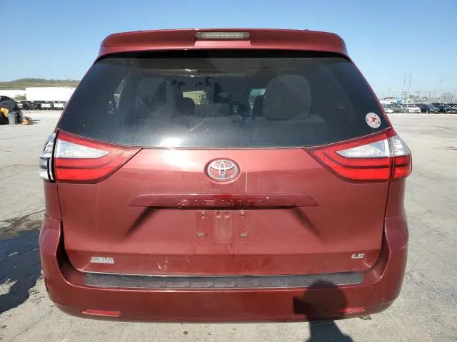 2017 TOYOTA SIENNA LE  
