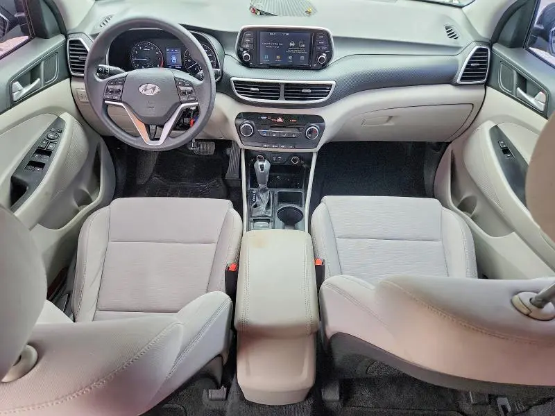 2020 HYUNDAI TUCSON SE  