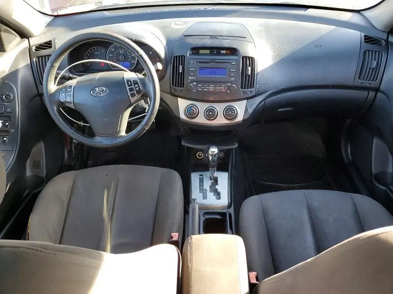 2010 HYUNDAI ELANTRA SE  
