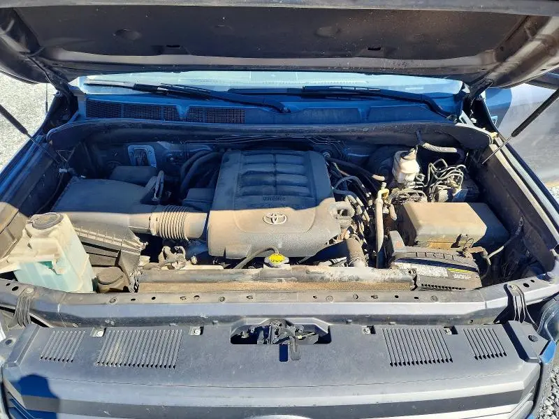 2014 TOYOTA TUNDRA CREWMAX SR5  