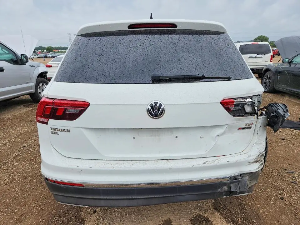 2018 VOLKSWAGEN TIGUAN SE  