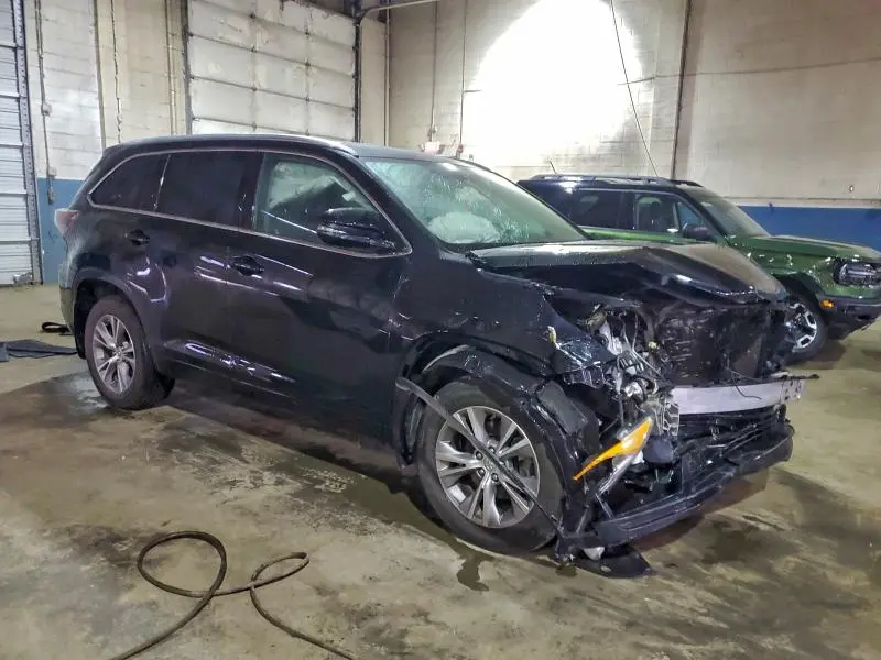 2014 TOYOTA HIGHLANDER XLE  