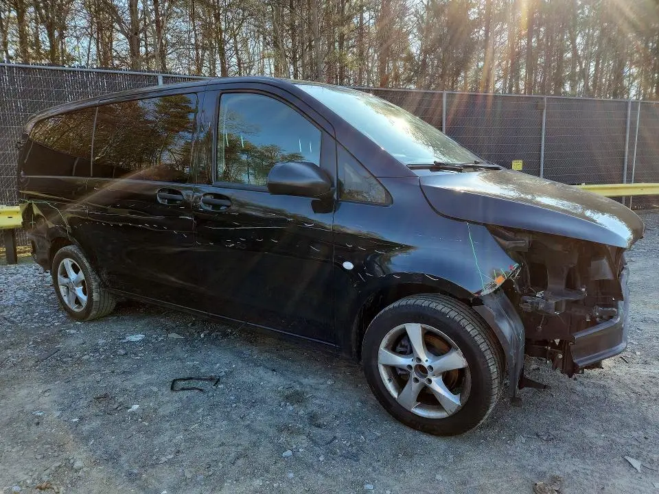 2018 MERCEDES-BENZ METRIS   