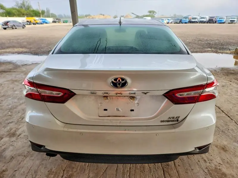 2018 TOYOTA CAMRY HYBRID  