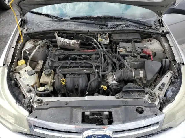 2010 FORD FOCUS SE  