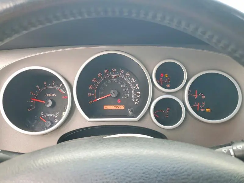 2010 TOYOTA SEQUOIA SR5  