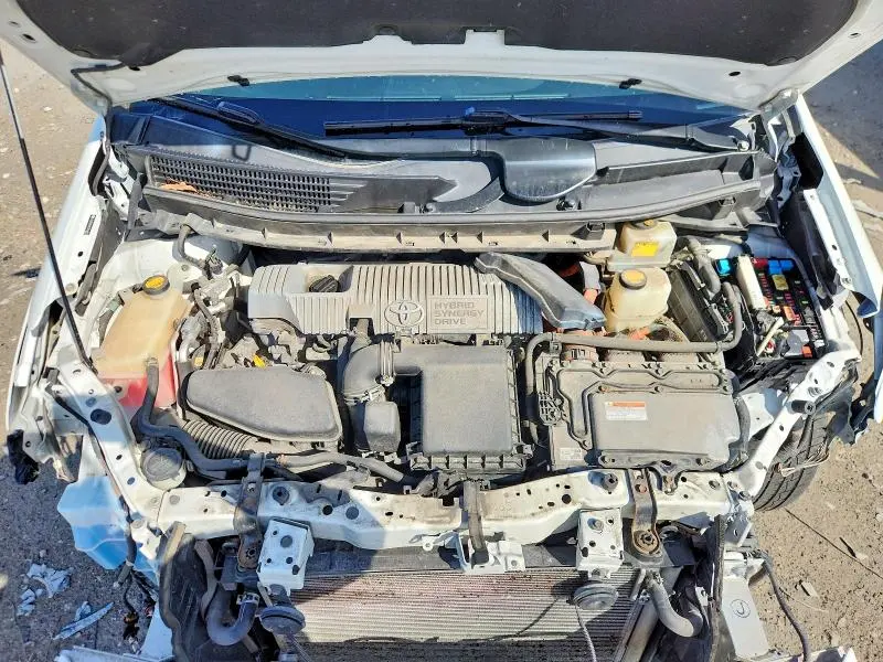 2012 TOYOTA PRIUS V TWO  