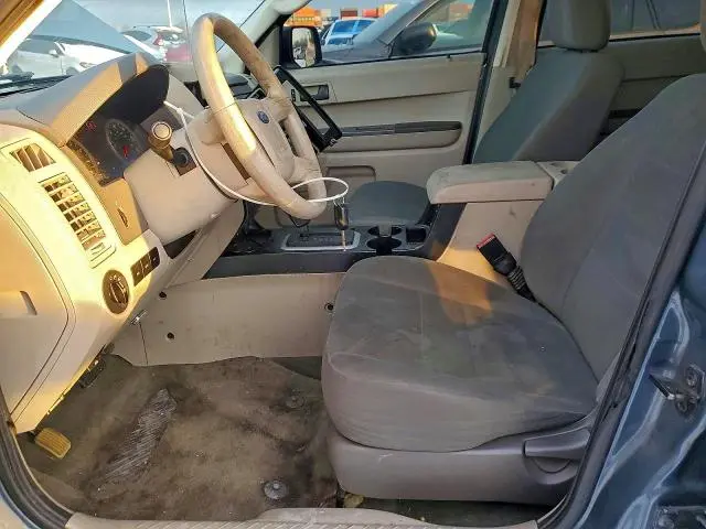 2011 FORD ESCAPE XLS  