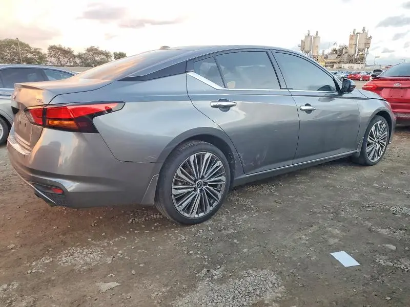 2023 NISSAN ALTIMA SL  
