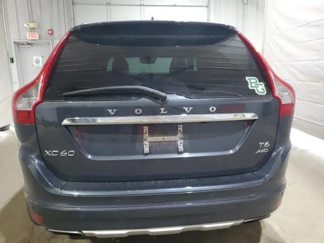 2015 VOLVO XC60 T6 PLATINUM  