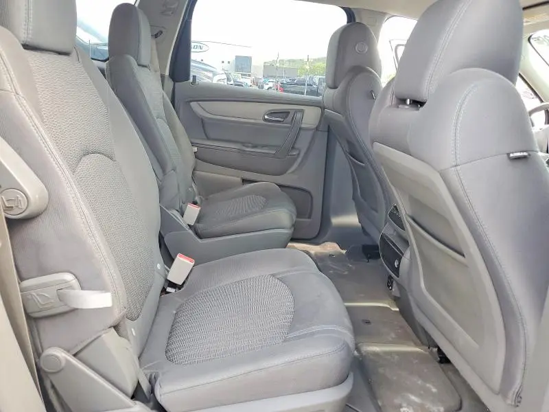 2017 CHEVROLET TRAVERSE LT  