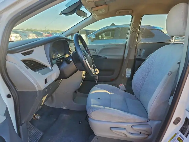 2020 TOYOTA SIENNA L  