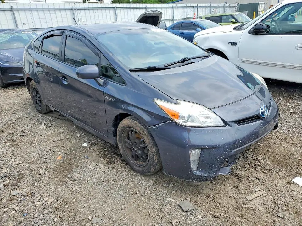 2015 TOYOTA PRIUS TWO  