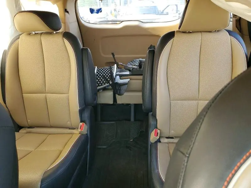 2015 KIA SEDONA SX  