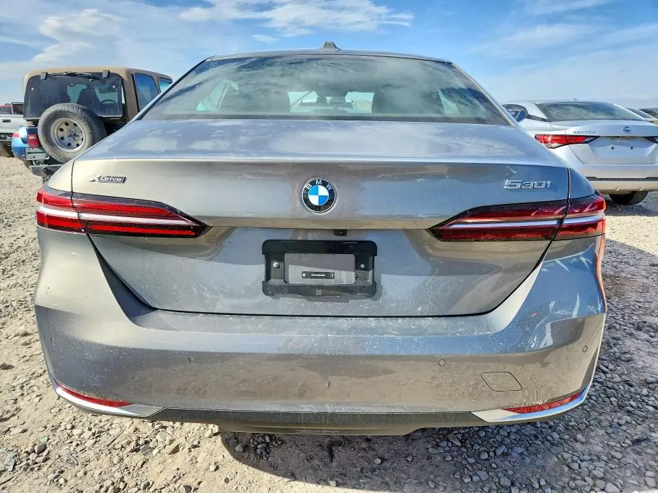 2024 BMW 530 XI  