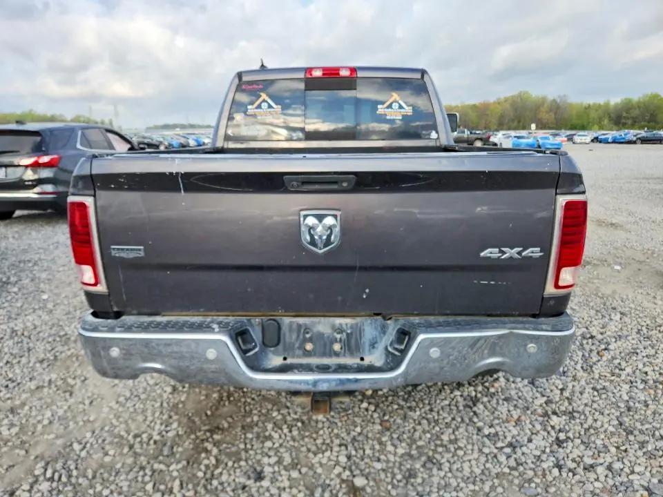 2016 RAM 1500 LARAMIE  