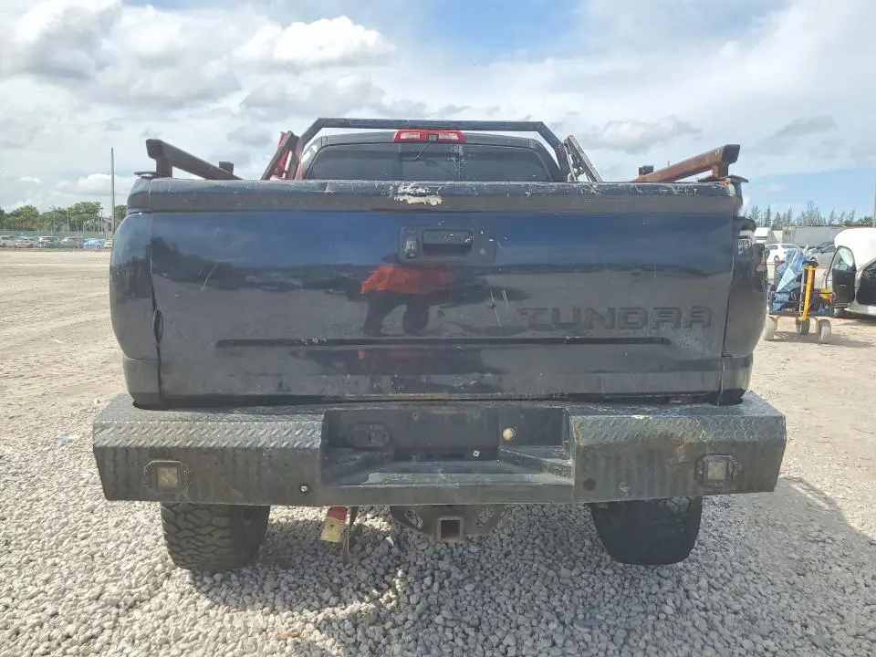 2015 TOYOTA TUNDRA DOUBLE CAB LIMITED  