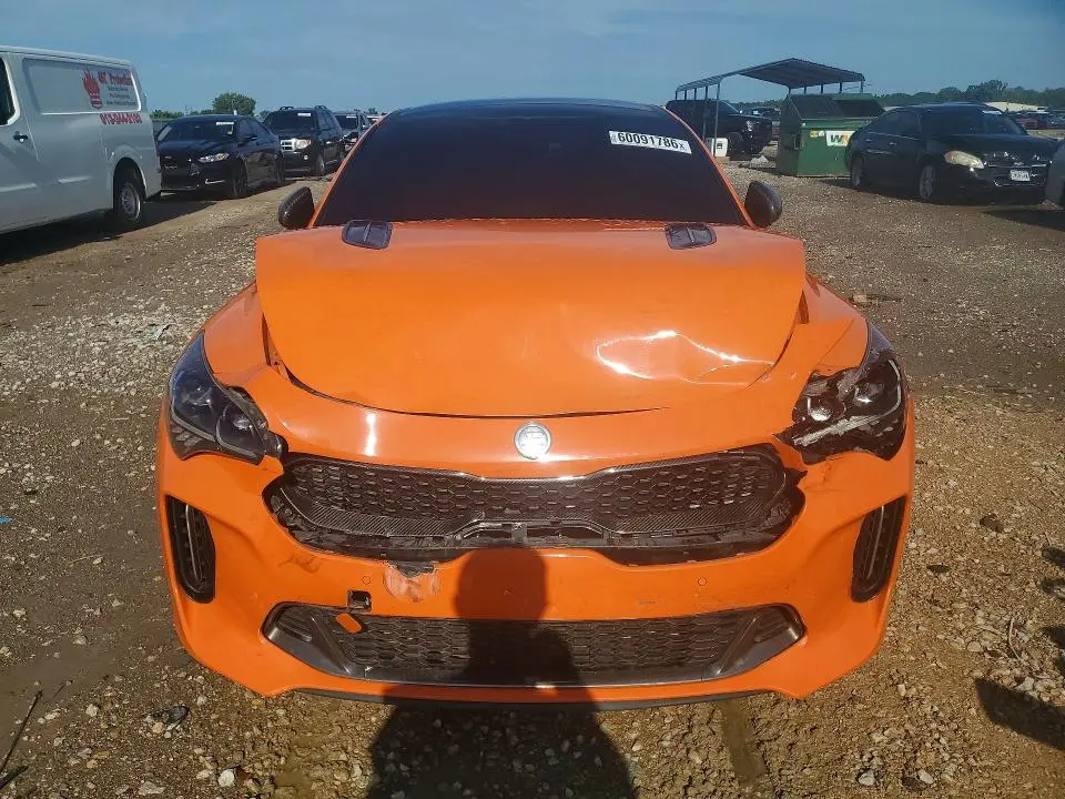 2019 KIA STINGER GT  