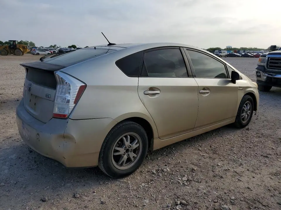 2010 TOYOTA PRIUS II  