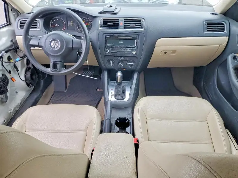 2012 VOLKSWAGEN JETTA SE  