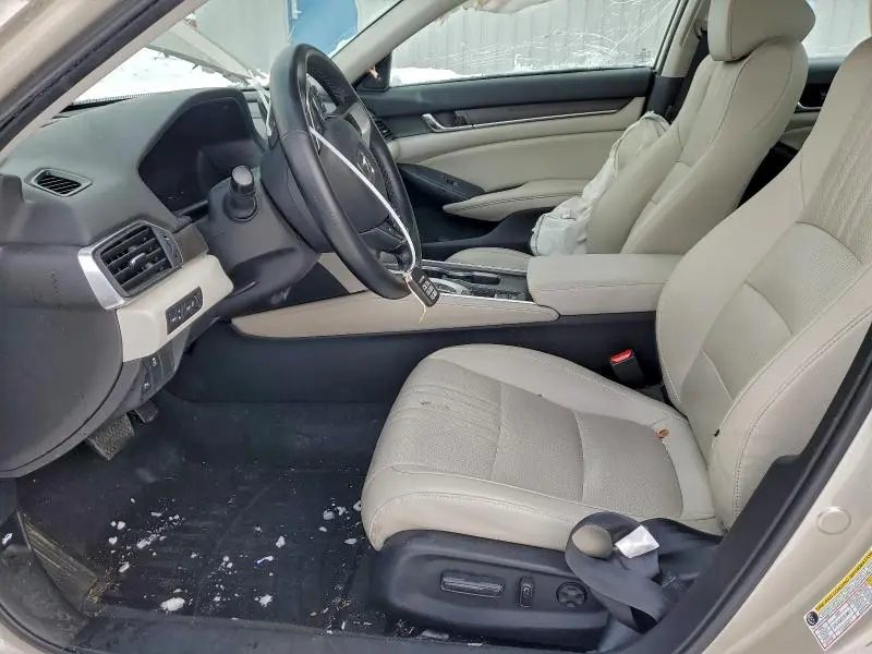 2019 HONDA ACCORD TOURING  