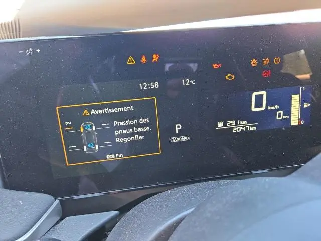 2025 NISSAN KICKS S  