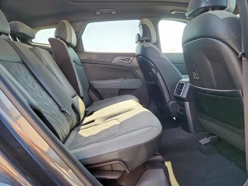 2023 KIA SPORTAGE X LINE  