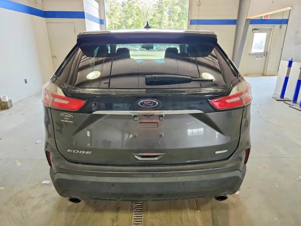 2020 FORD EDGE SE  