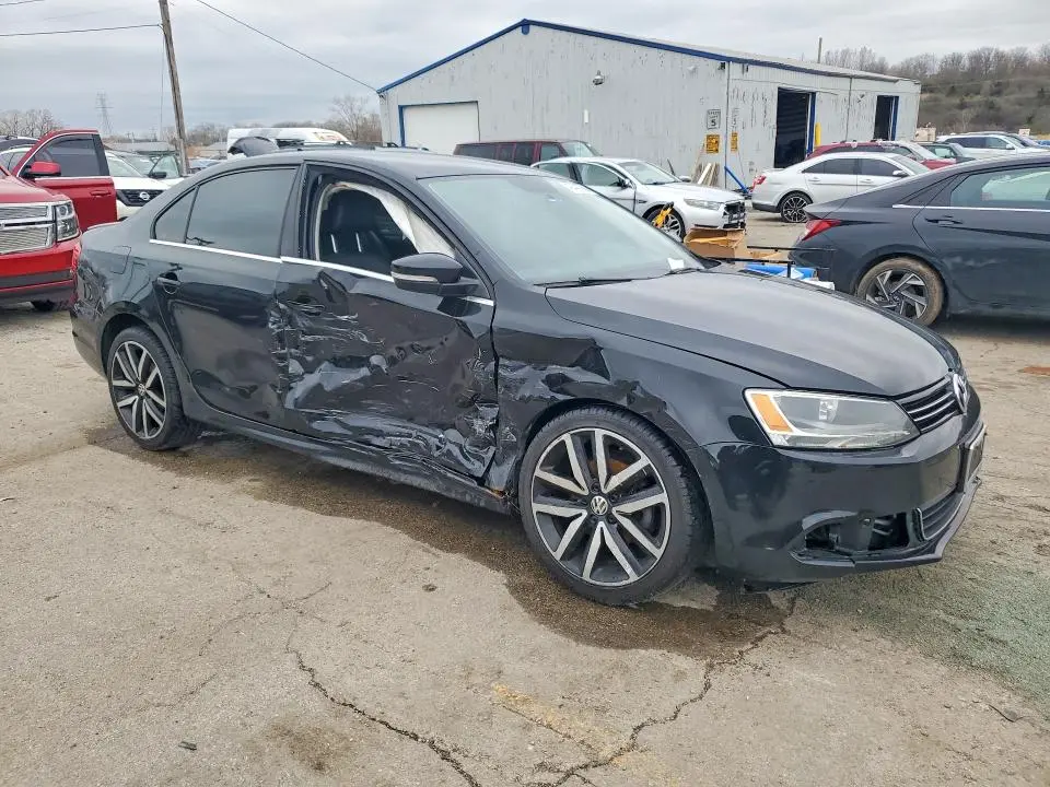 2013 VOLKSWAGEN JETTA TDI  