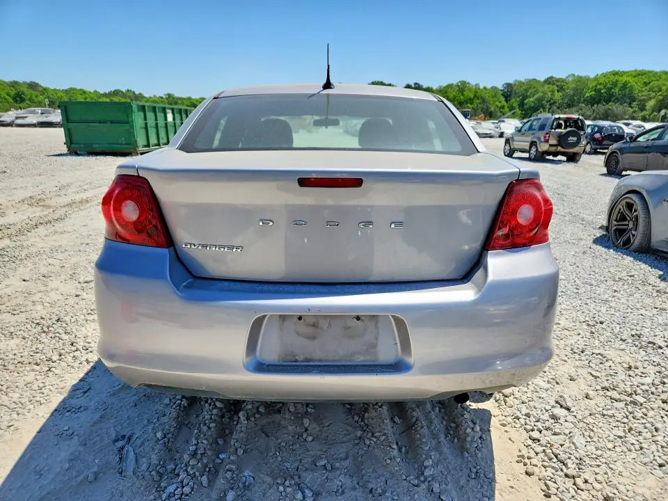 2013 DODGE AVENGER SE  