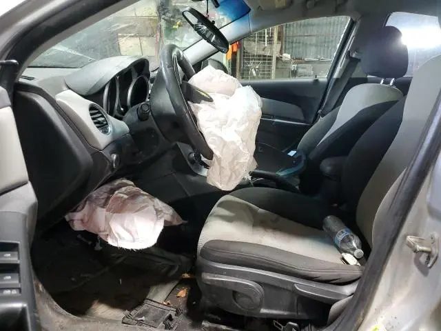 2011 CHEVROLET CRUZE LS