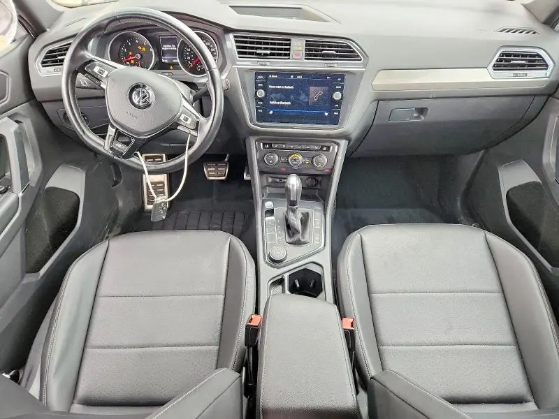2020 VOLKSWAGEN TIGUAN SE  