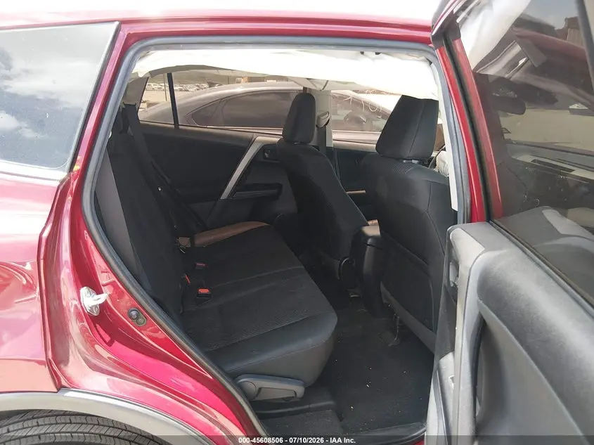 2018 TOYOTA RAV4 LE