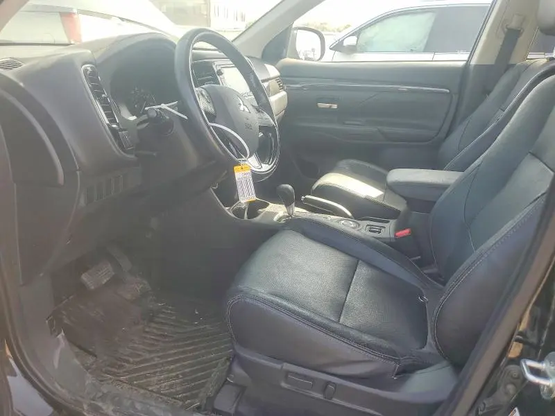 2016 MITSUBISHI OUTLANDER SE  