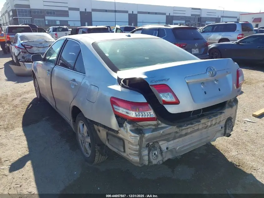 2010 TOYOTA CAMRY LE