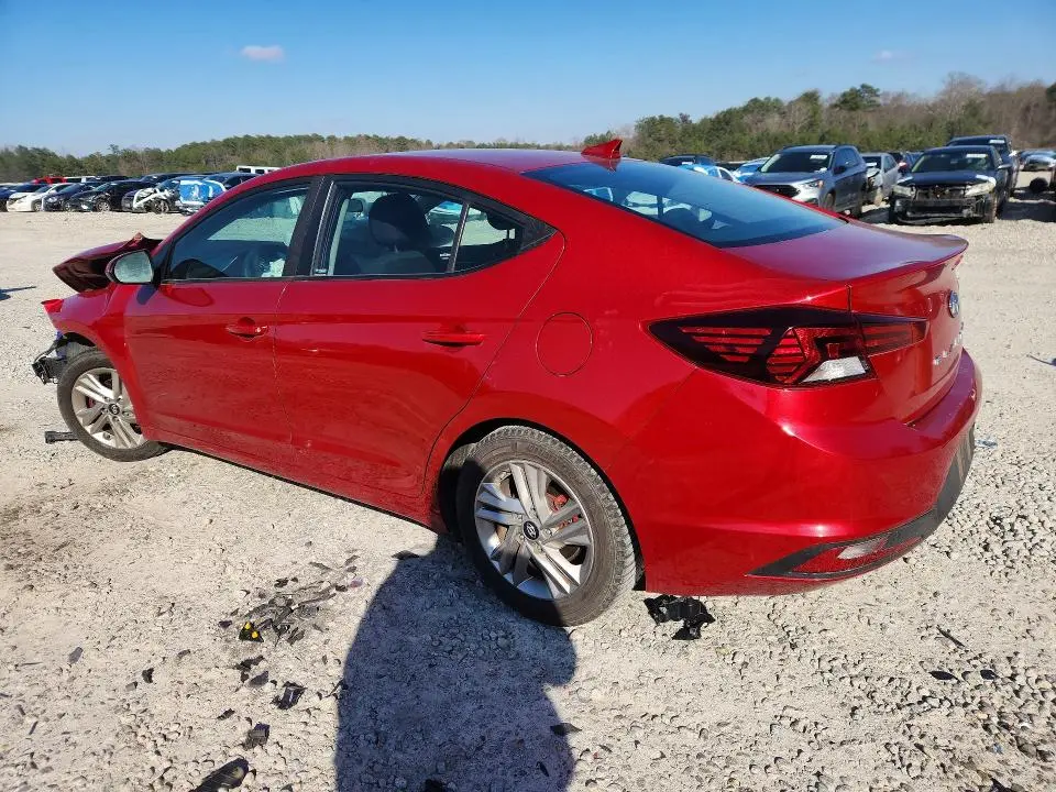 2020 HYUNDAI ELANTRA SEL  