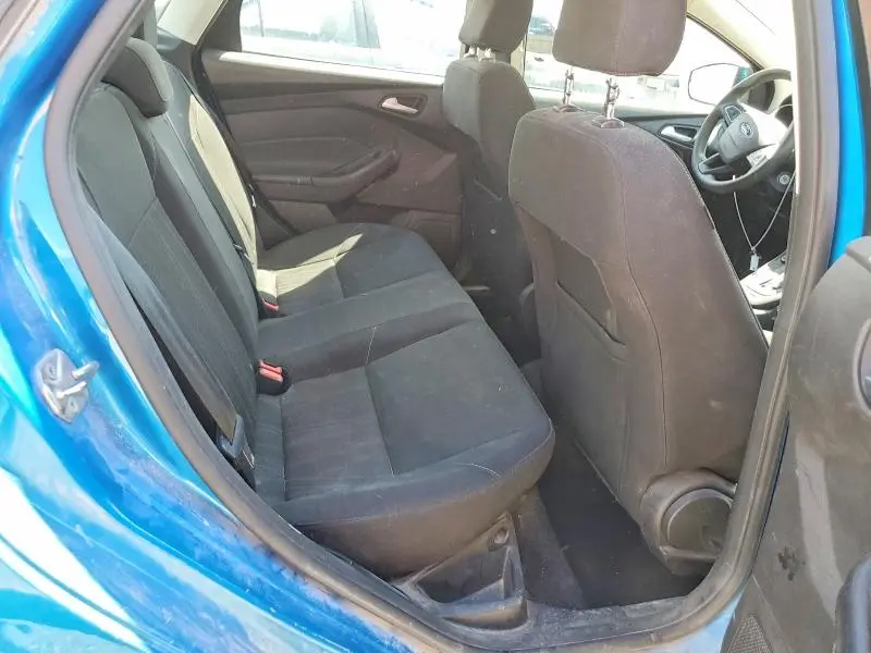 2017 FORD FOCUS SE  
