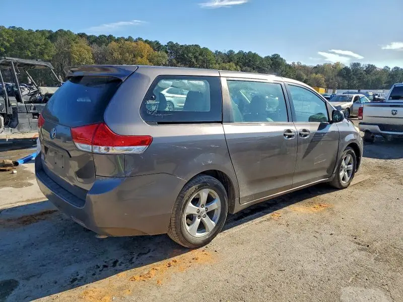 2012 TOYOTA SIENNA   