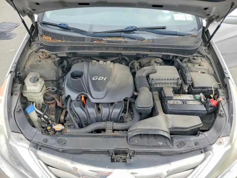 2011 HYUNDAI SONATA SE  