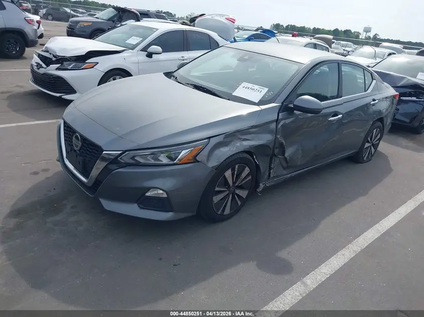 2022 NISSAN ALTIMA SV FWD