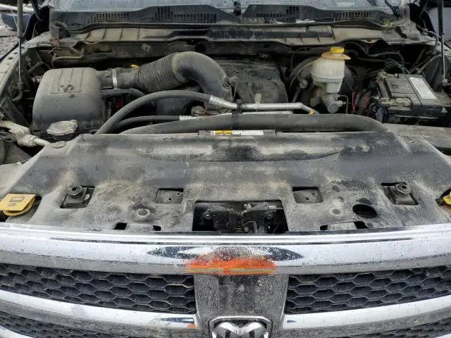 2014 RAM 1500 ST  
